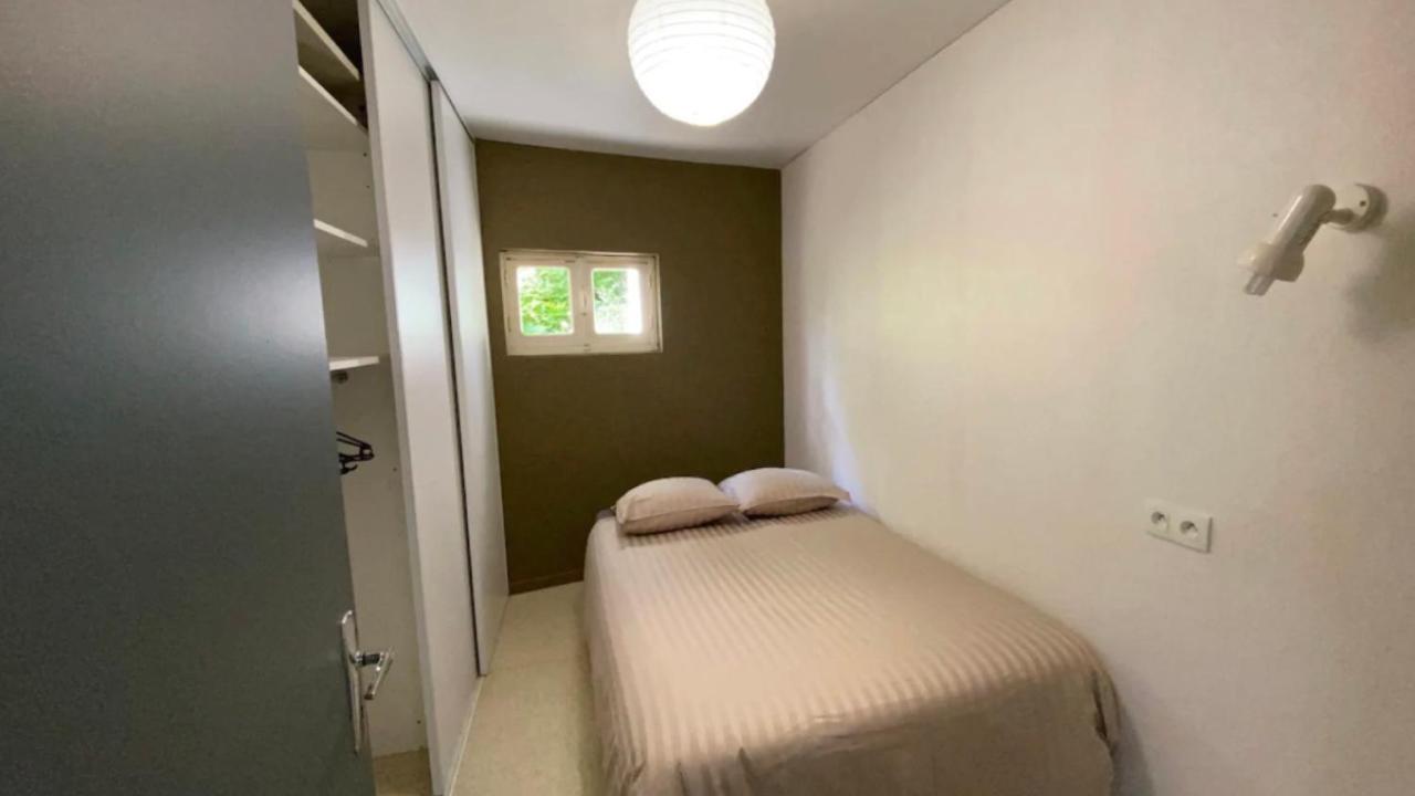 Appartement Aux Sources De La Chabanne Saint-Hilaire-les-Courbes Exteriör bild