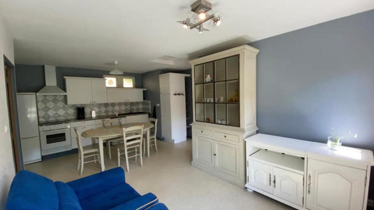 Appartement Aux Sources De La Chabanne Saint-Hilaire-les-Courbes Exteriör bild